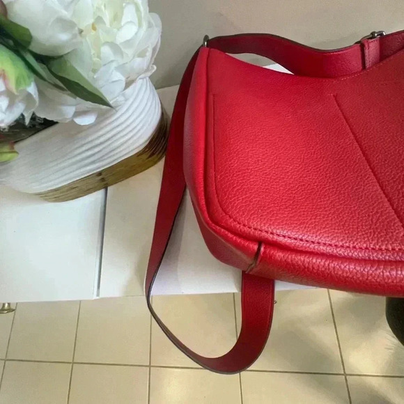 Calvin Klein beautiful red color, two-piece, Crossbody bag, in new condition - Picture 13 of 16